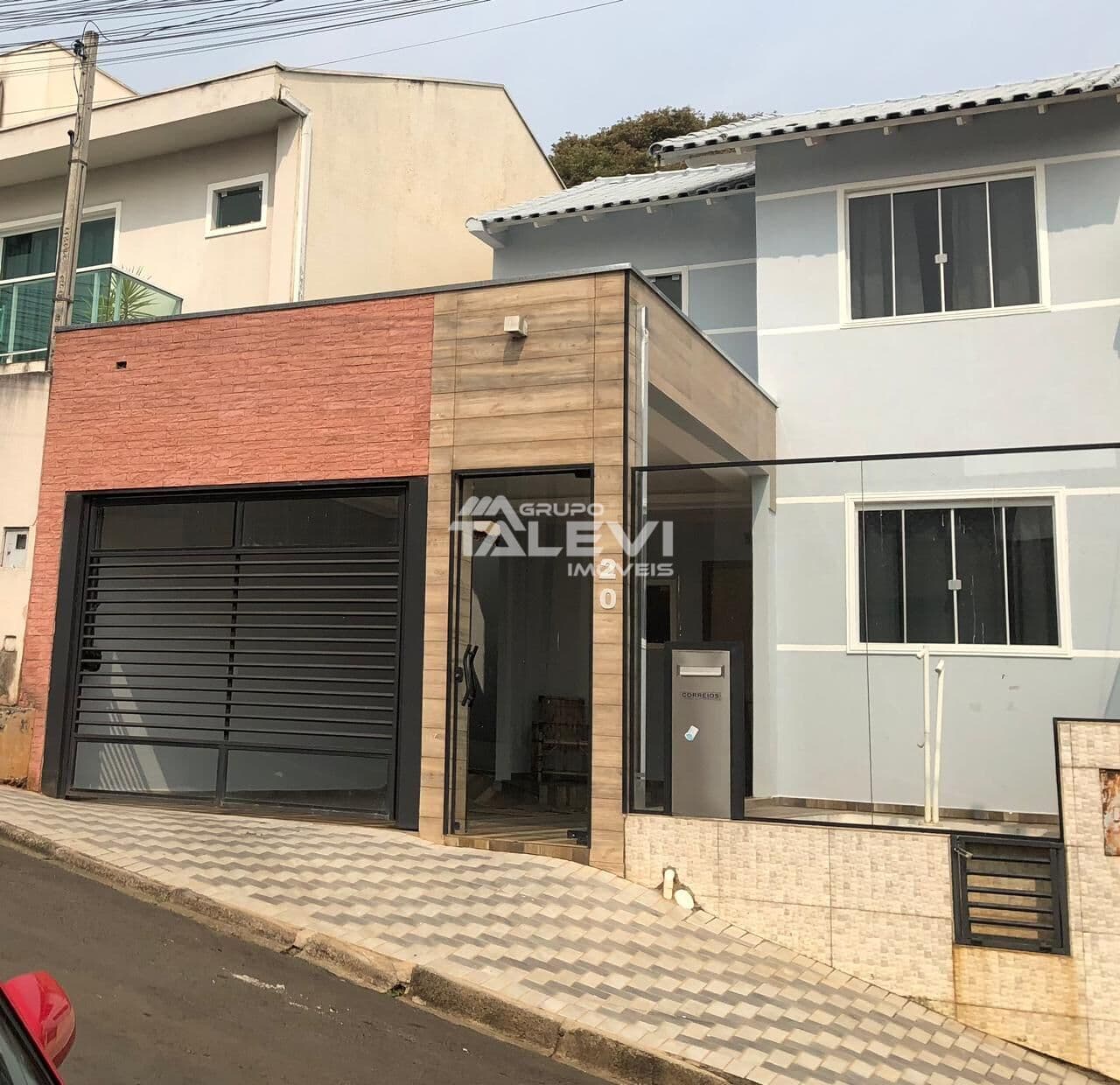 Vende-se sobrado novo semimobiliado!