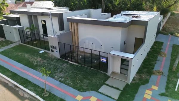 Casa em Dourados - Jardim Europa