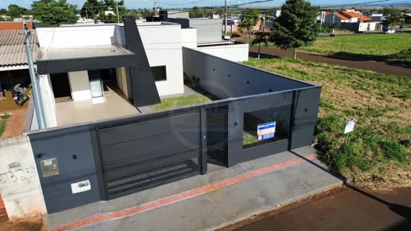 Casa em Dourados - CIDADE JARDIM 1