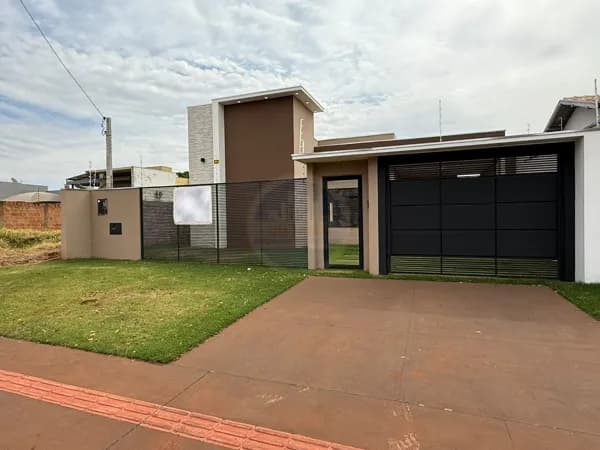 Casa em Dourados - Conjunto Residencial Monte Carlo