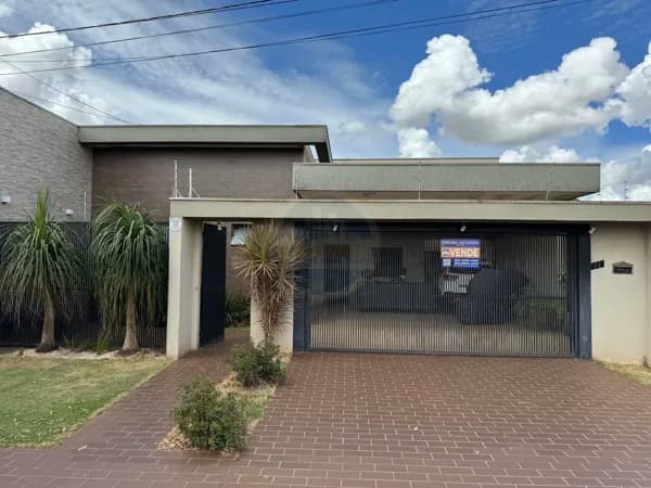Casa em Dourados - Parque Alvorada