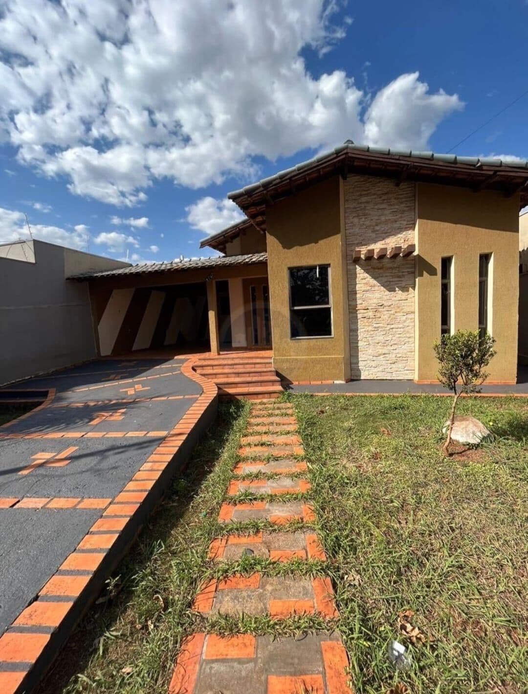 Casa em Dourados - Vila Planalto