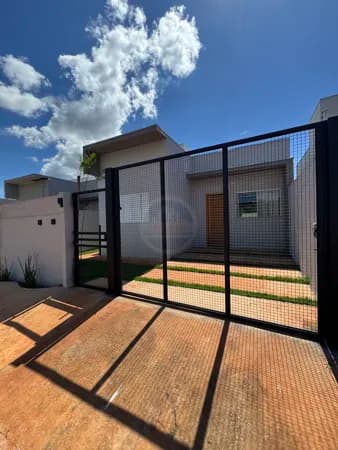Casa em Dourados - Vila Esperança