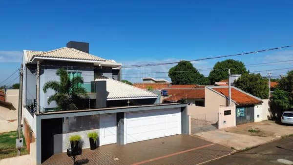 Casa Alto Padrão em Jardim Água Boa, Dourados/MS