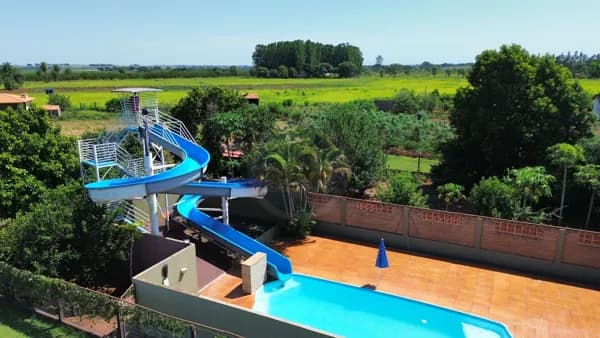 Imóvel Rural Completo a 15 Minutos da Cidade – 2650m² com Casa, Área de Lazer e Muito Verde
