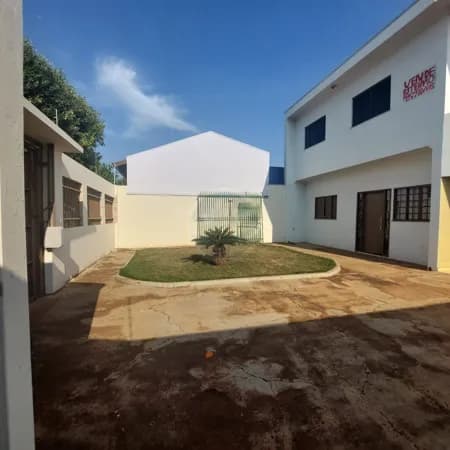 Sobrado em Dourados - Jardim Novo Horizonte