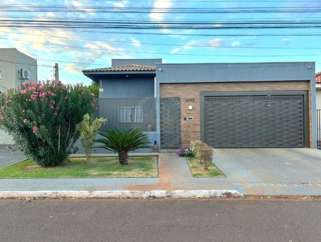 Casa Alto Padrão em Jardim Paulista, Dourados/MS