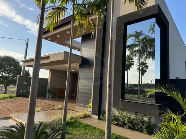 Casa em condomínio fechado