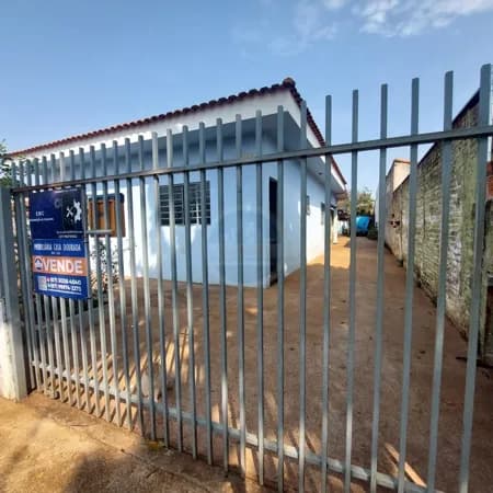 Casa em Dourados - Vila Planalto