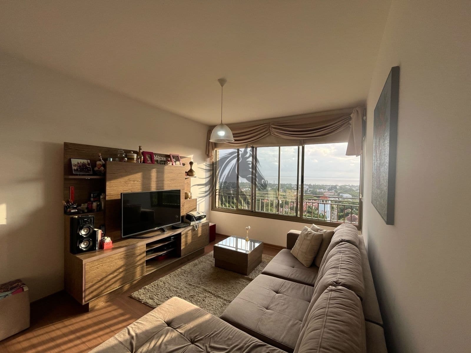 APARTAMENTO NO PEDRA BONITA COM VISTA PARA O GUAÍBA