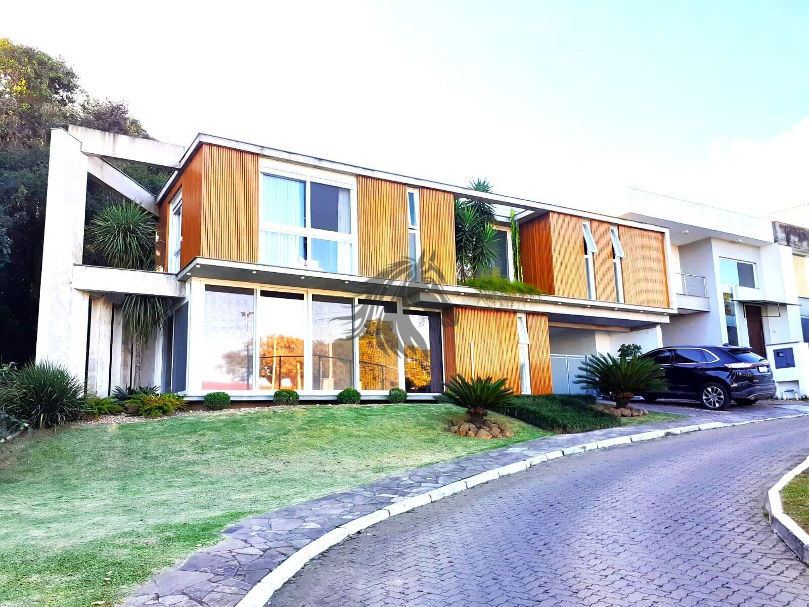 Casa Alto Padrão em condomínio Fechado