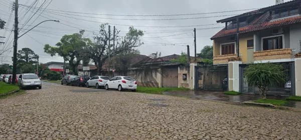 Oportunidade no Bairro Ipanema: Amplo Terreno