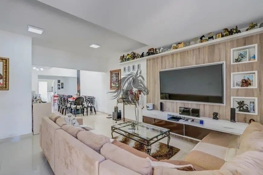 CASA A VENDA NO GUARUJÁ ZONA SUL