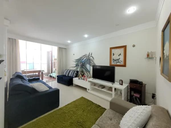 Casa com 4 dormitorios sendo uma suite master.