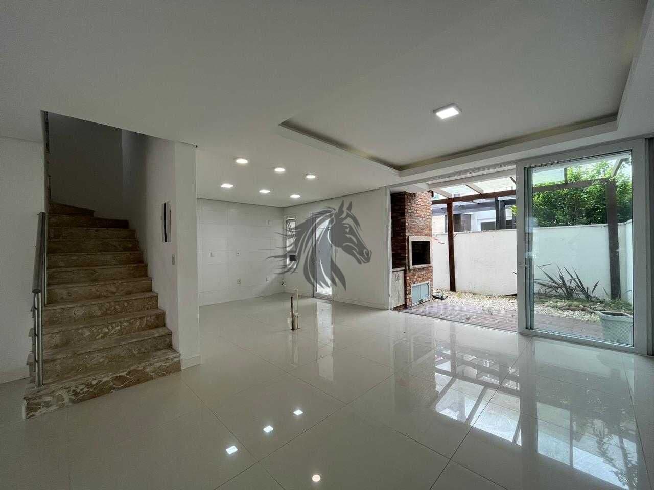 CASA EM CONDOMINÍO 3 SUÍTES