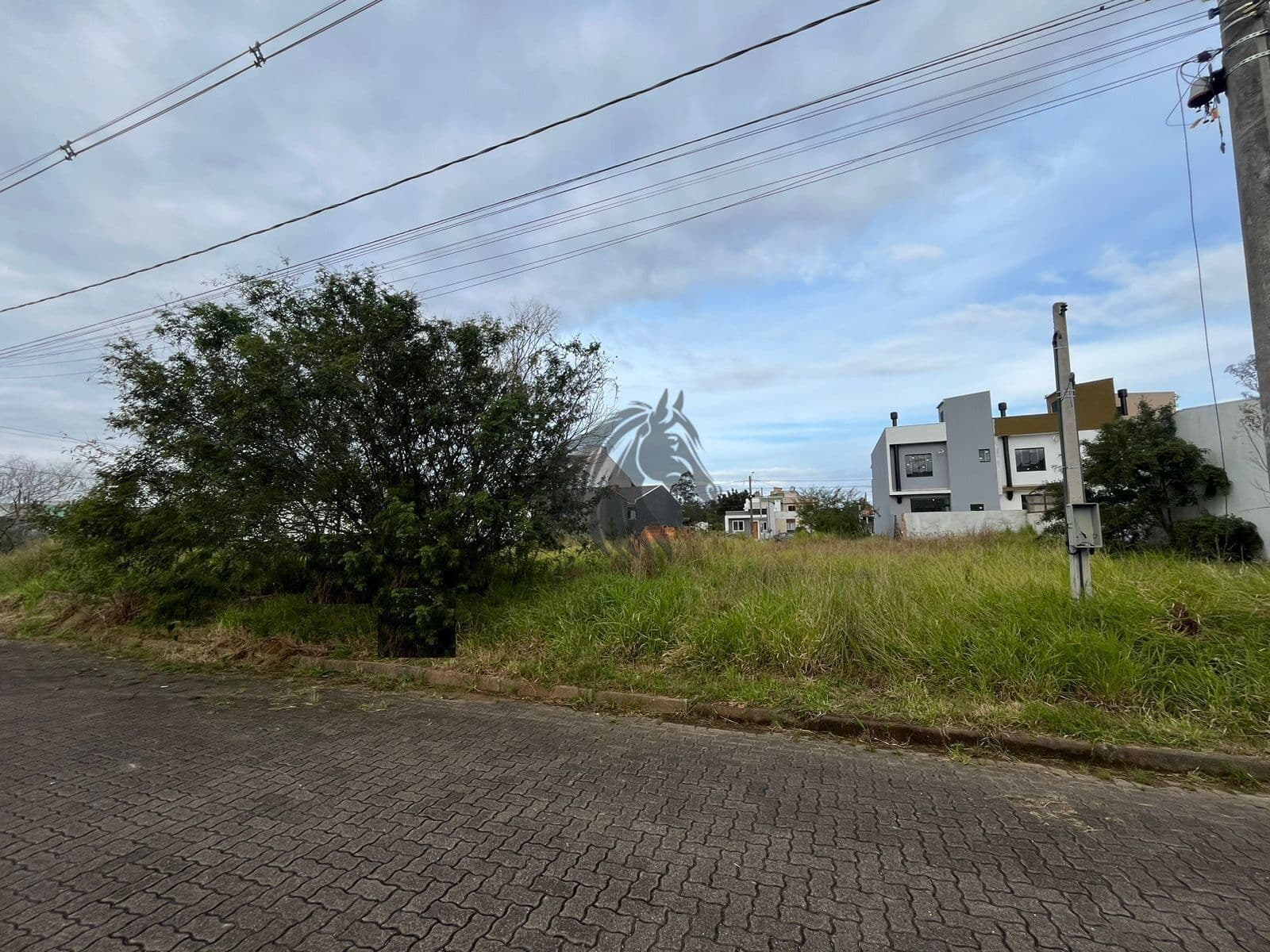 TERRENO PLANO NO LOTEAMENTO IPANEMA RESIDENCE PARK
