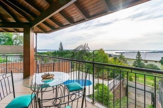Casa com vista panorâmica para o Guaíba.