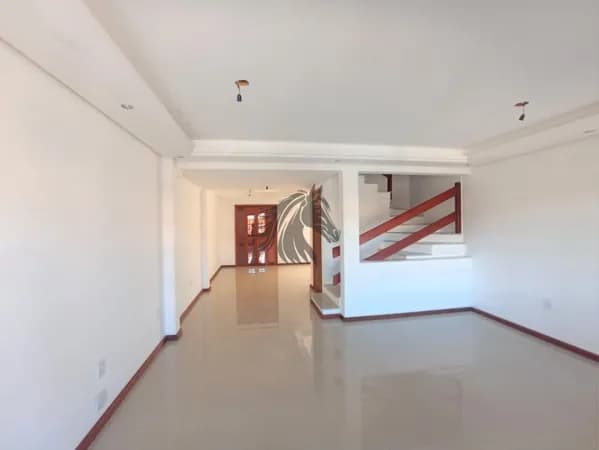 Sobrado novo 3 dormitórios sendo 1 suíte no bairro Guarujá, zona sul de Porto Alegre.
