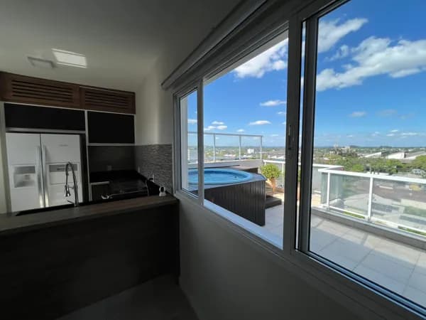 Cobertura Duplex com uma Vista Deslumbrante da Cidade!