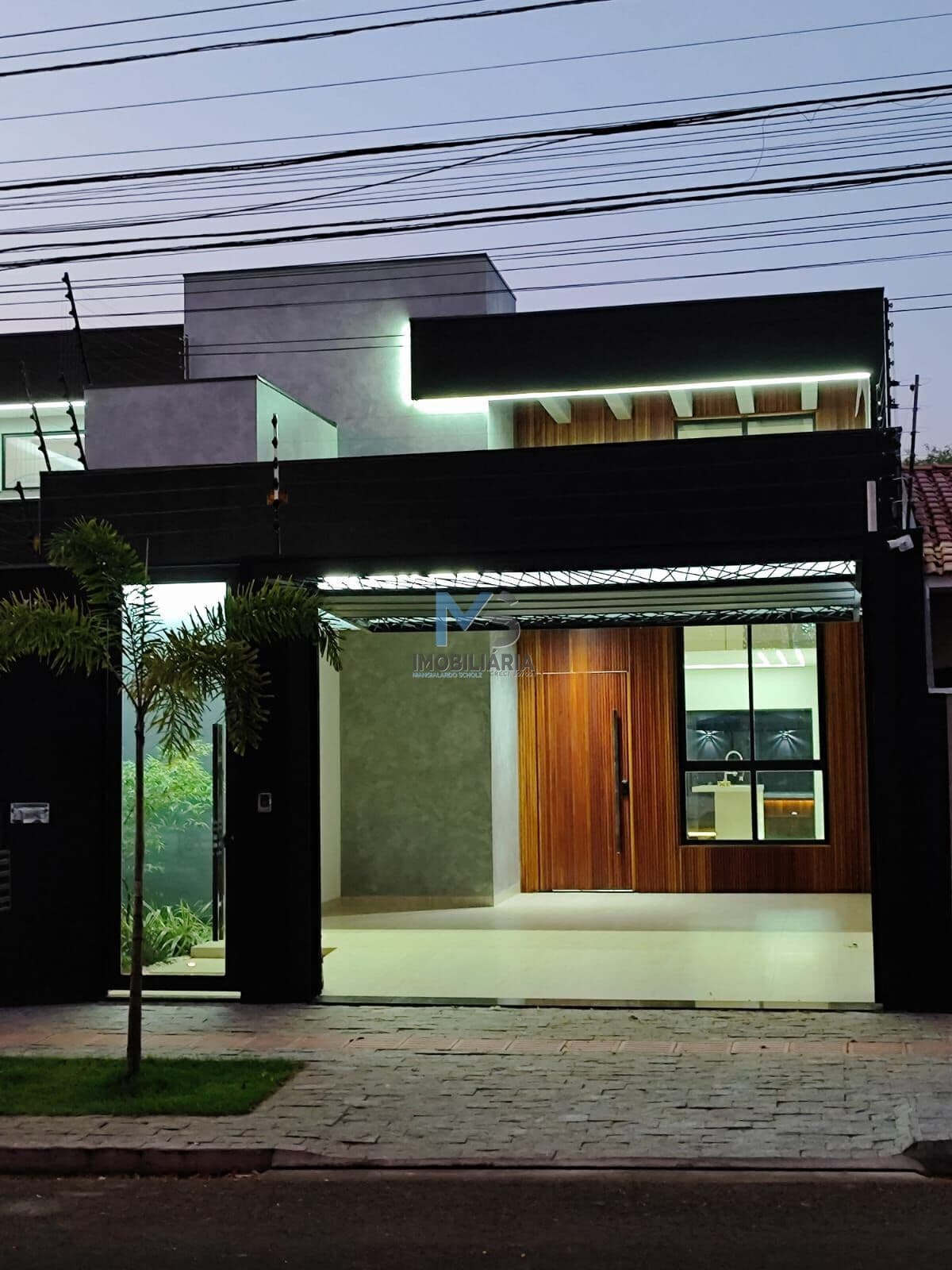 Casa á Venda no Loteamento Jardim Los Angeles em Maringá PR