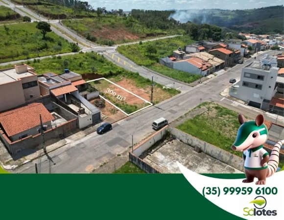 Lote Comercial na Avenida que Liga a Laveli a Estrada do Madeira - Lote com 300m²
