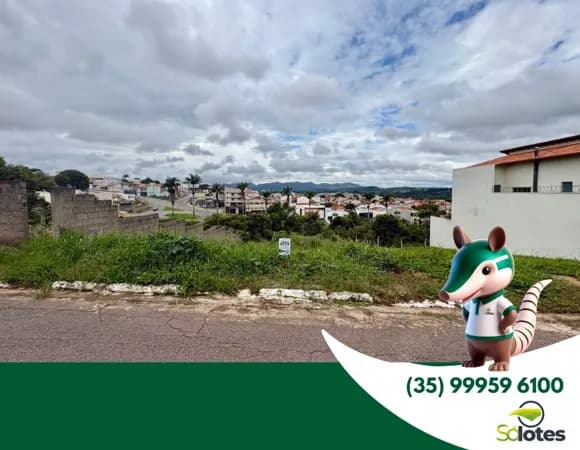 Lote com 300 m² - Bairro Central em Lavras