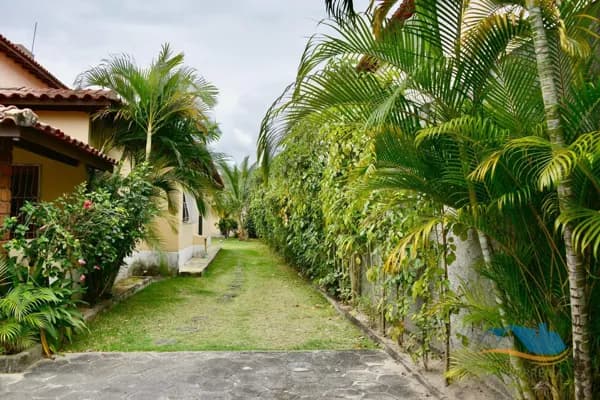 Oportunidade na Bahia: Casa de Alto Padrão com Piscina em Cabrália