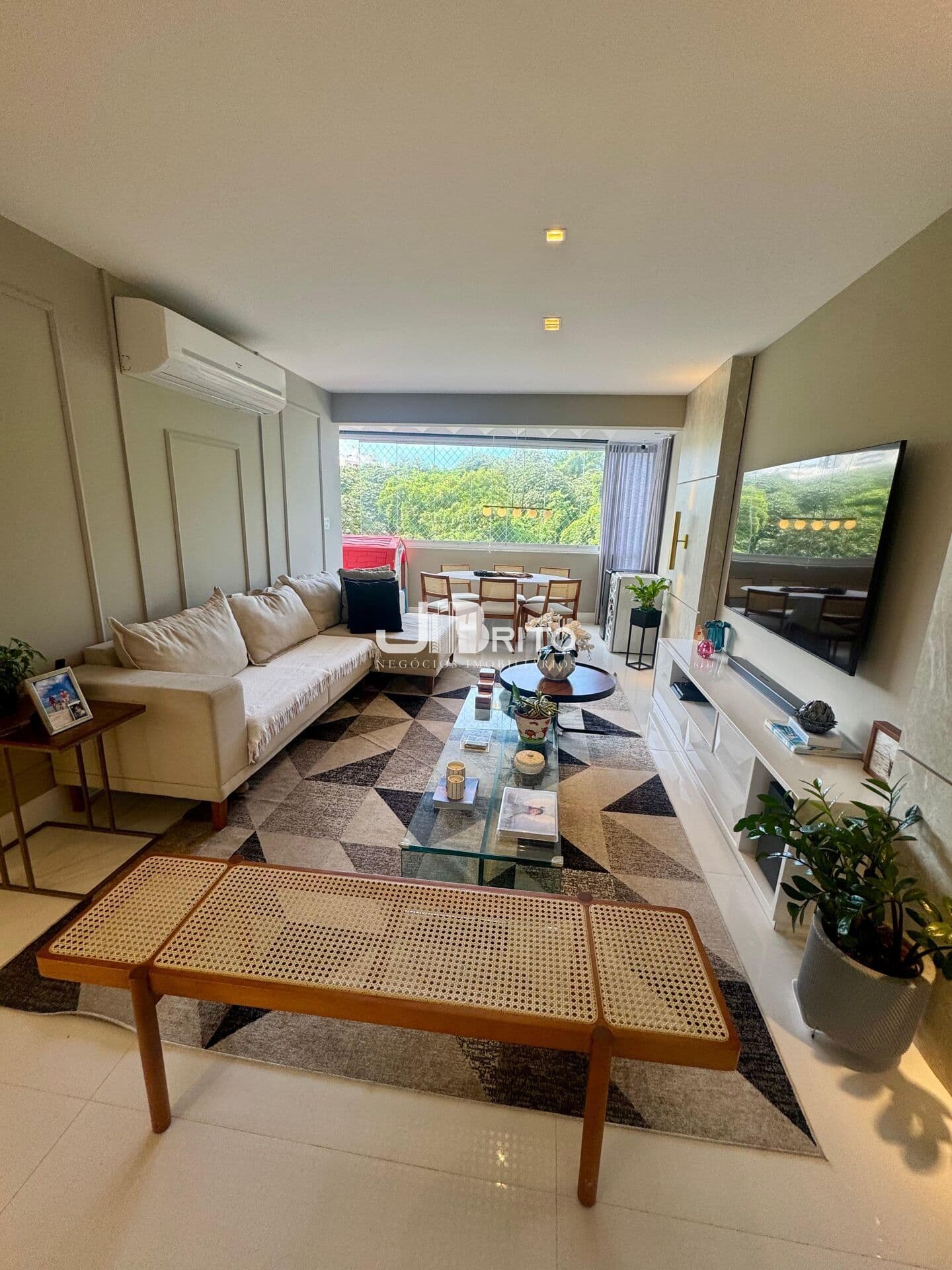 VENDA- LINDO APARTAMENTO 3 QUARTOS 159 M² FINAMENTE DECORADO NASCENTE- ITAIGARA