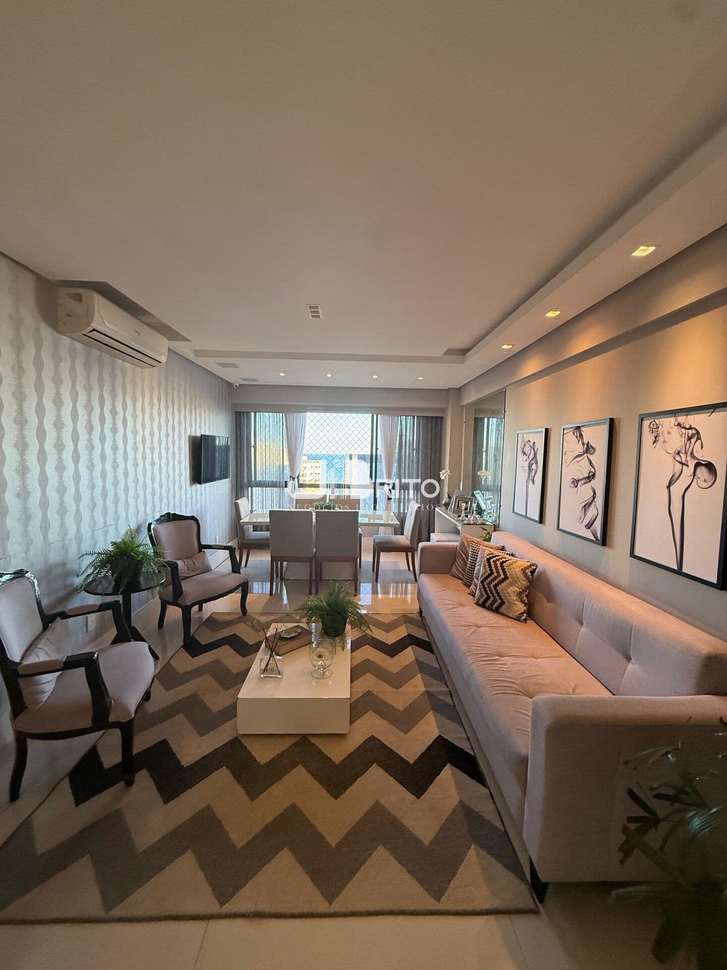 Apartamento 4 Quartos (3 Suítes) na Pituba - Andar Alto - Vista Mar - 120m²