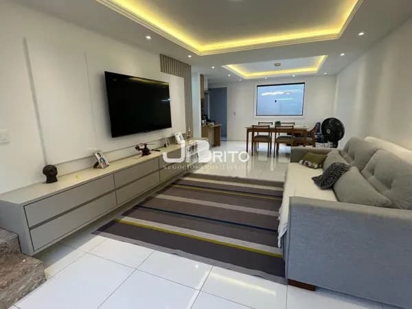 CASA EM CONOMÍNIO FECHADO| 160 M²| 3 SUÍTES| VARANDA| PISCINA| BURAQUINHO