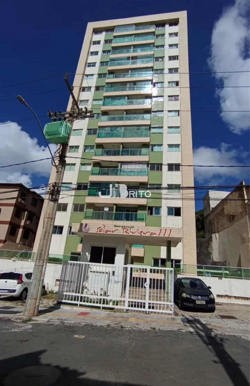 Apartamento Mobiliado e Nascente em Jardim Armação | 63 m², 2/4 (1 Suíte), Reformado, Lazer, Vaga Coberta