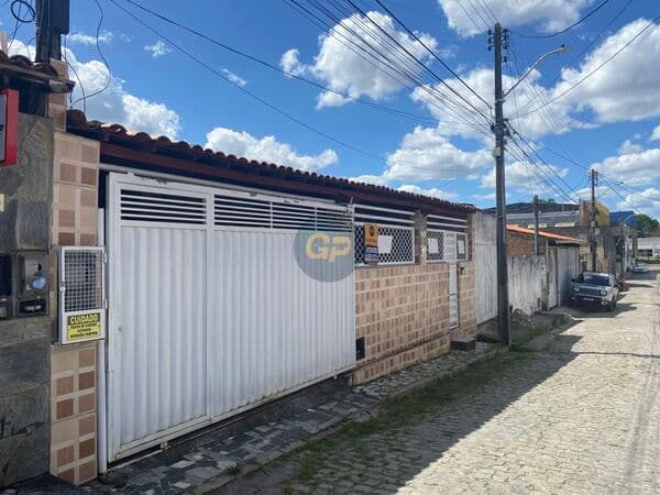 Casa em Feira de Santana - Cidade Nova