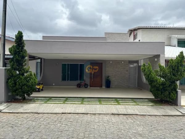Casa de Condomínio em Feira de Santana - Mangabeira