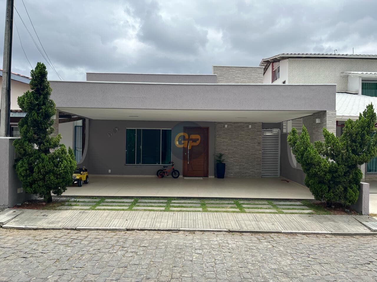 Casa de Condomínio em Feira de Santana - Mangabeira