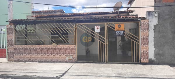 Casa a venda no Ponto Central