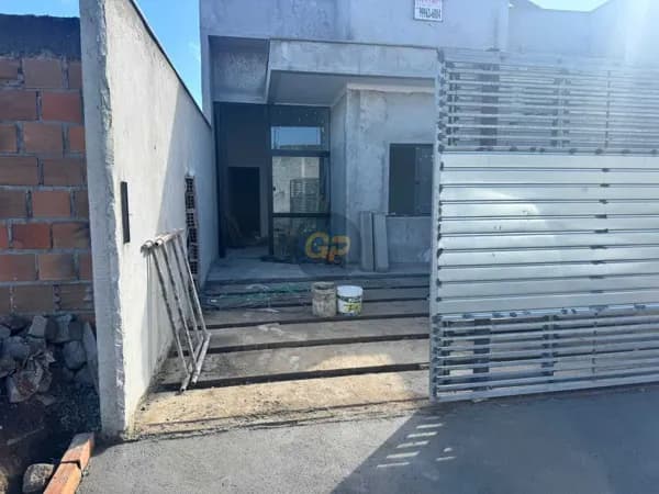Casa no Sim de Médio Padrão
