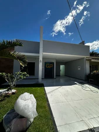Casa de Condomínio em Feira de Santana - Santa Mônica II