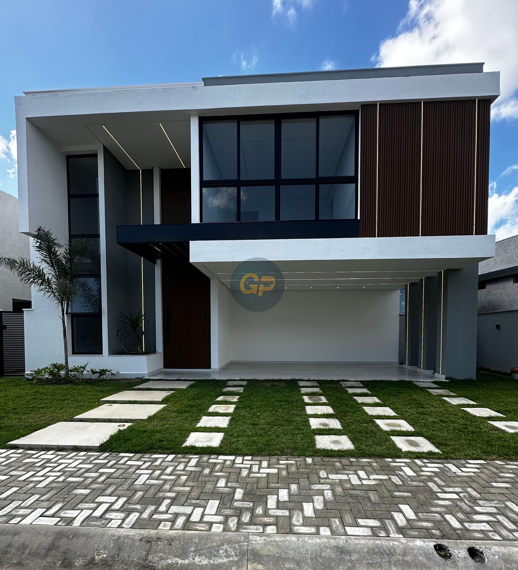 Casa Alto Padrão em Av Noide Cerqueira, Feira de Santana/BA