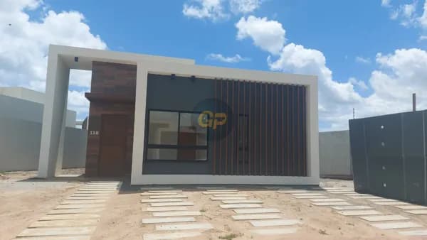 Casa em Feira de Santana - Sim