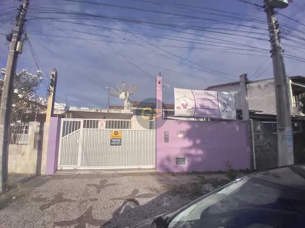 Casa em Feira de Santana - São JOÃO