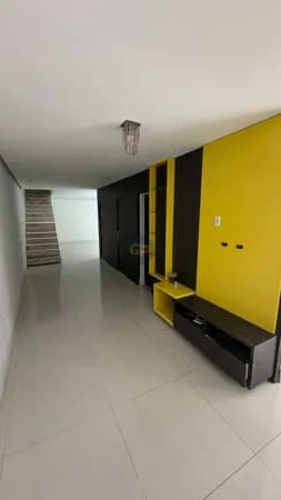 Casa em Condomínio em Papagaio, Feira de Santana/BA