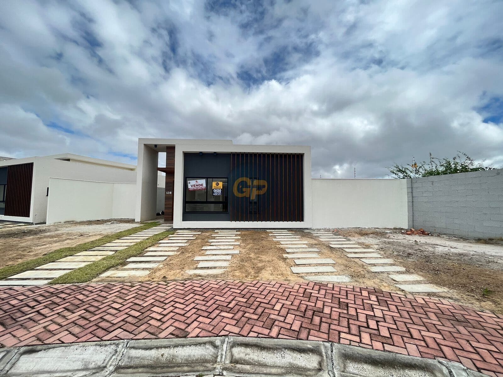 Casa em Feira de Santana - Sim