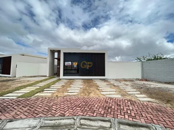 Casa em Feira de Santana - Sim