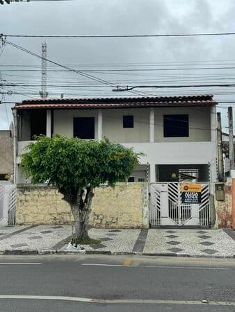 Sobrado em Feira de Santana - Capuchinhos