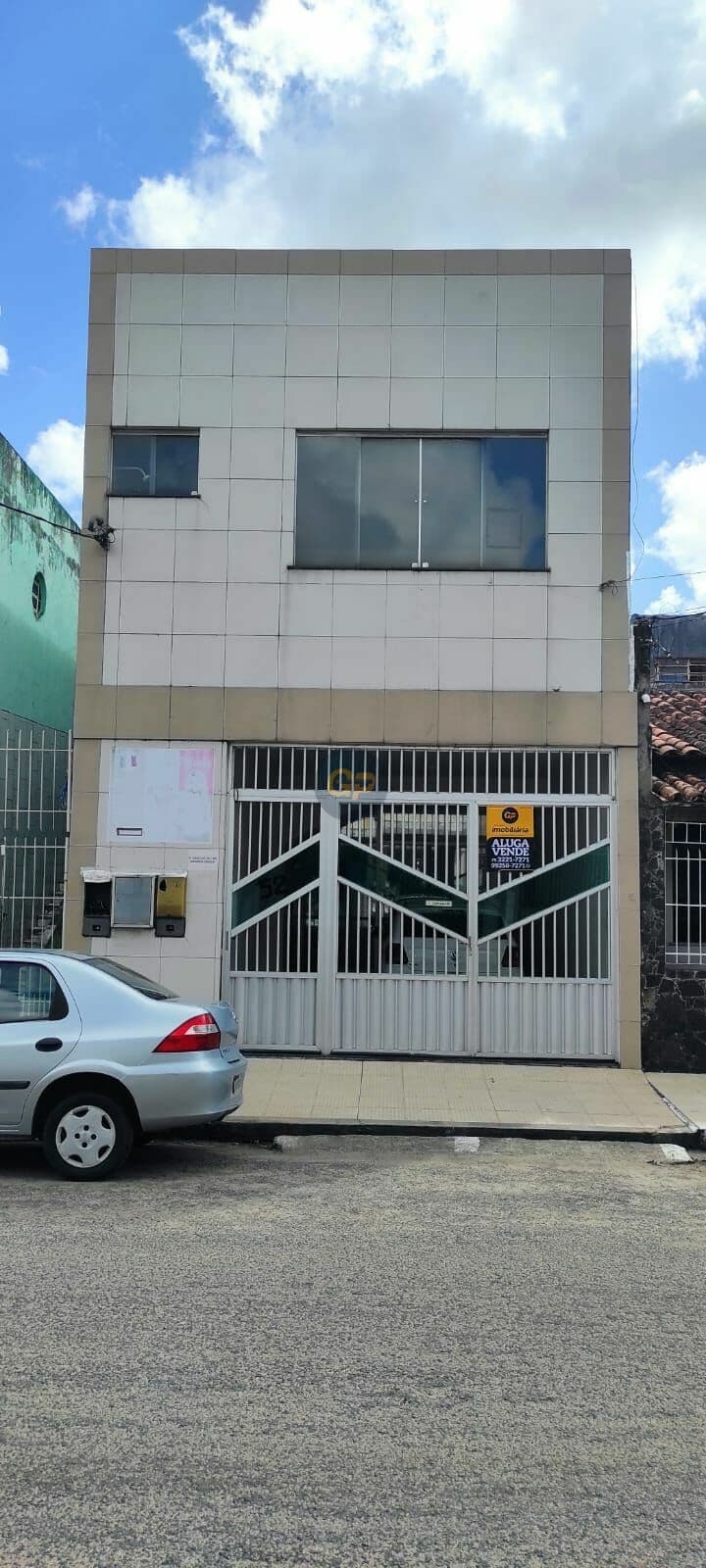 Sobrado em Feira de Santana - Centro