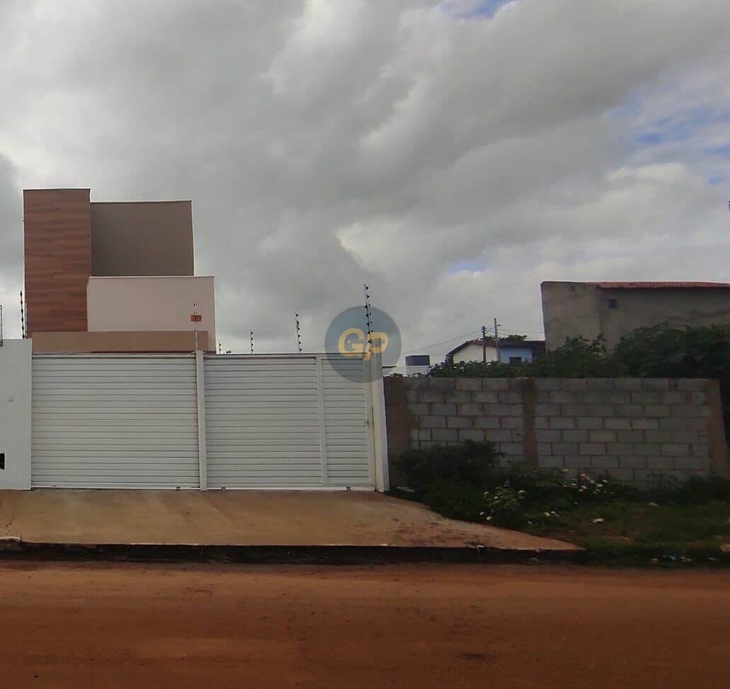 Sobrado em Feira de Santana - Mangabeira