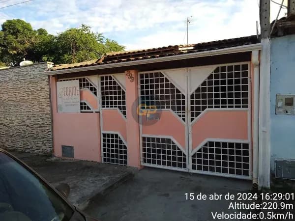 Casa em Feira de Santana - Mangabeira