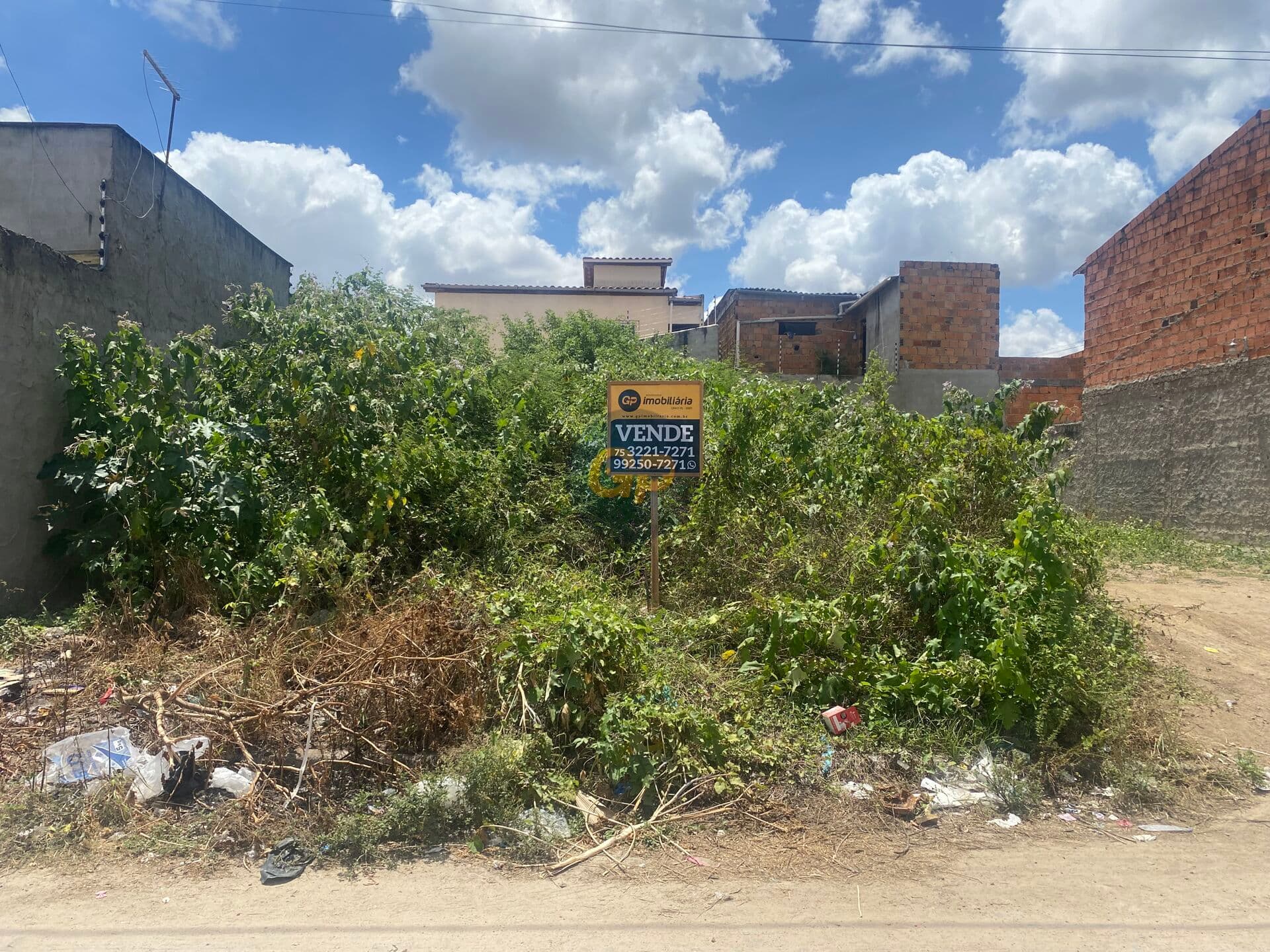 Lote/Terreno em Feira de Santana - Tomba