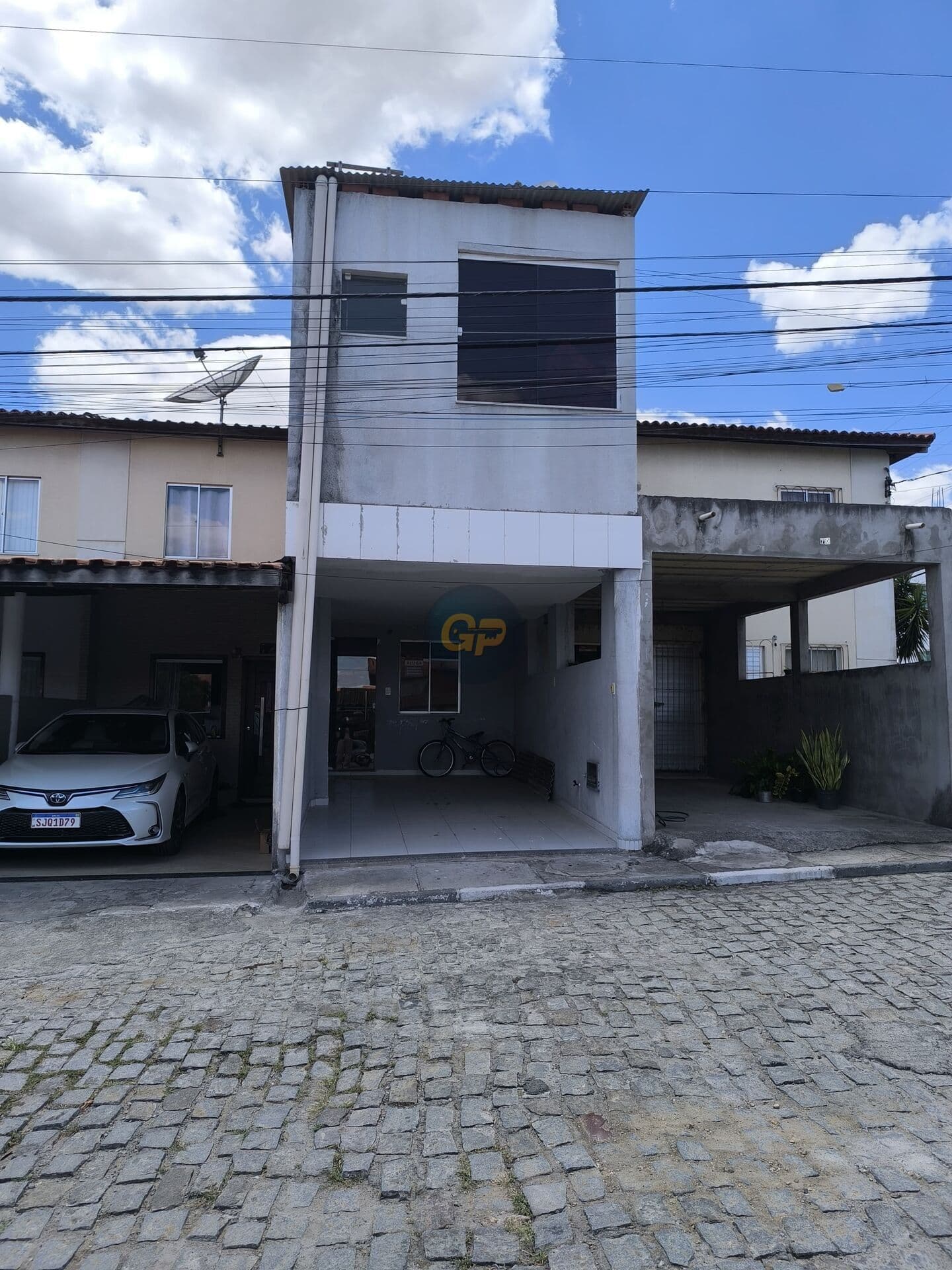 Casa Geminada Triplex em Vila Olimpia, Feira de Santana/BA