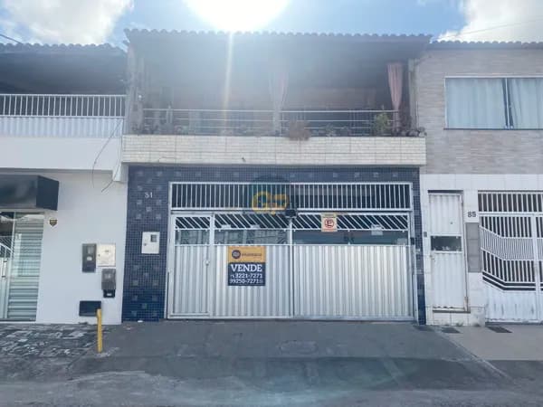 Sobrado em Feira de Santana - Brasília